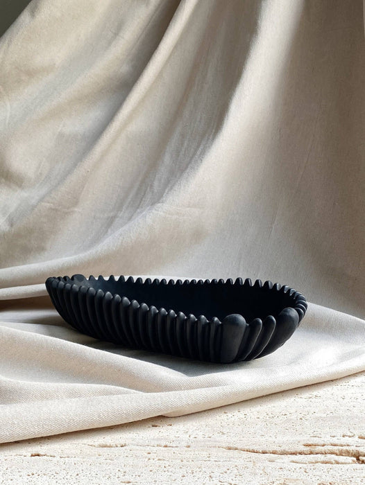 FORMA handmade concrete bowl: GRAPHITE BLACK