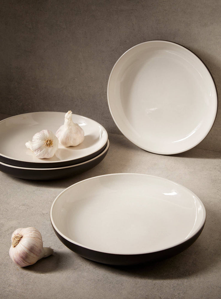Handmade Stoneware Pasta Plate | Youlha 9.4": Matte Black/Shiny White