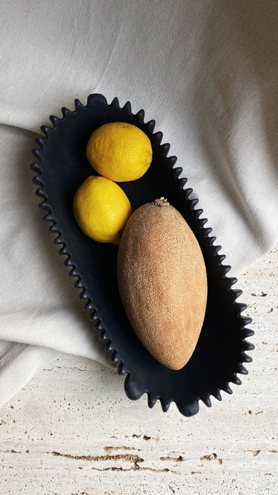 FORMA handmade concrete bowl: GRAPHITE BLACK