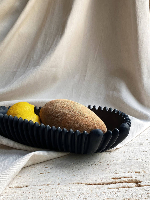 FORMA handmade concrete bowl: GRAPHITE BLACK