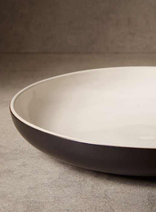Handmade Stoneware Pasta Plate | Youlha 9.4": Matte Black/Shiny White