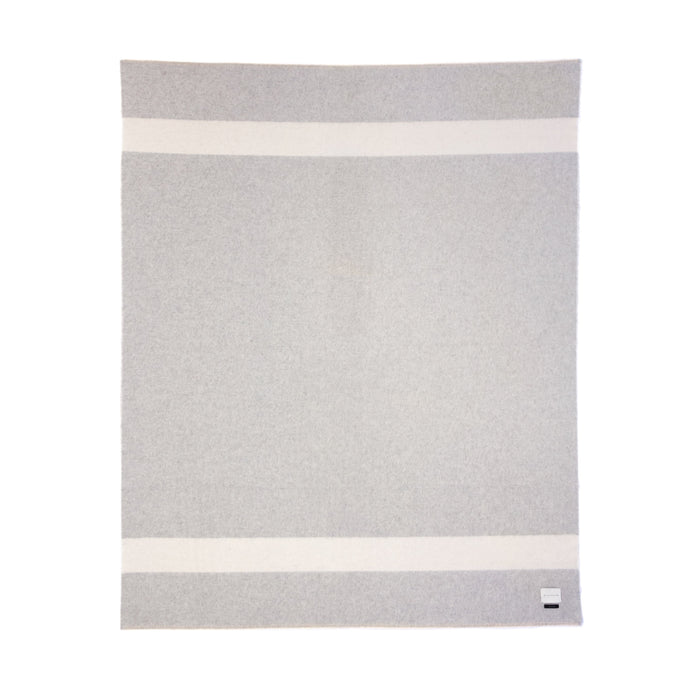 Blacksaw - The Siempre 100% Recycled Light Heather, Queen Size Blanket